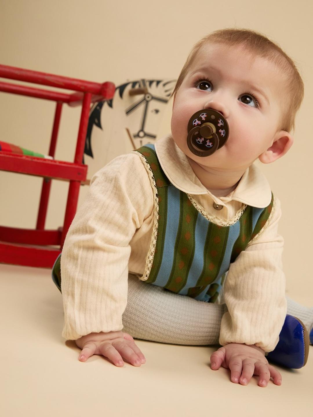 Bibs Colour Round Pacifier Holiday Collection, Horse, BIBS Colour Round kirsikujulised ümmargused lutid, kiikhobu, all-groups