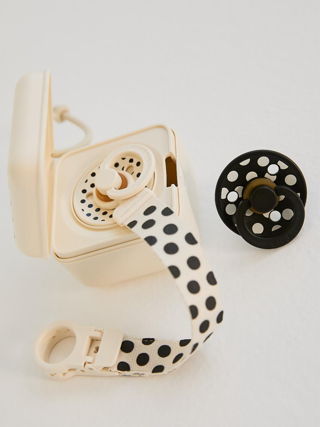 BIBS Studio Collection Colour Round Pacifiers Polka Dot, Pacifier Box, Pacifier Clip, BIBS Studio Polka Dot kollektsioon, kirsikujulised lutid, lutikarp, lutikett, all-groups