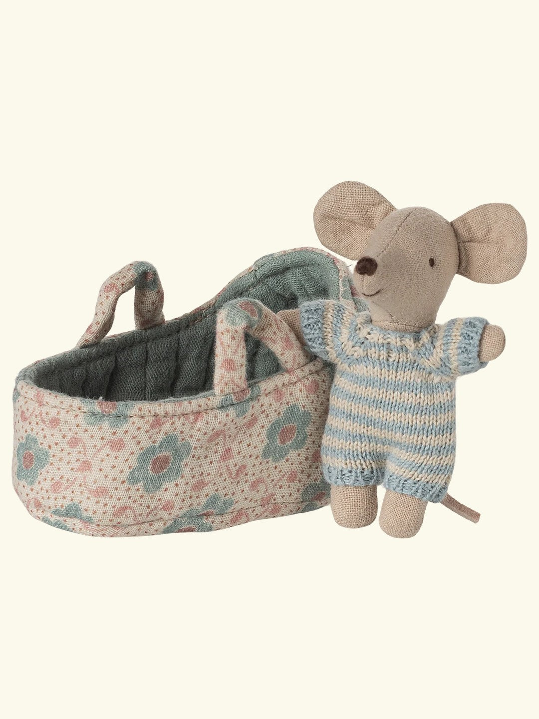 Maileg Baby Mouse in carry cot, Maileg beebihiir kandekotis