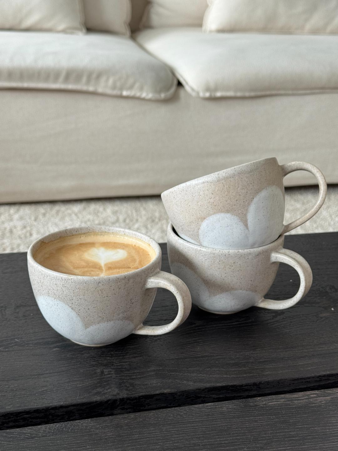 Gift set - Rada Keraamika coffee cup & KOKOMO cofee beans, Kinkekomplekt emadepäevaks - Rada Keraamika tass & KOKOMO kohvioad