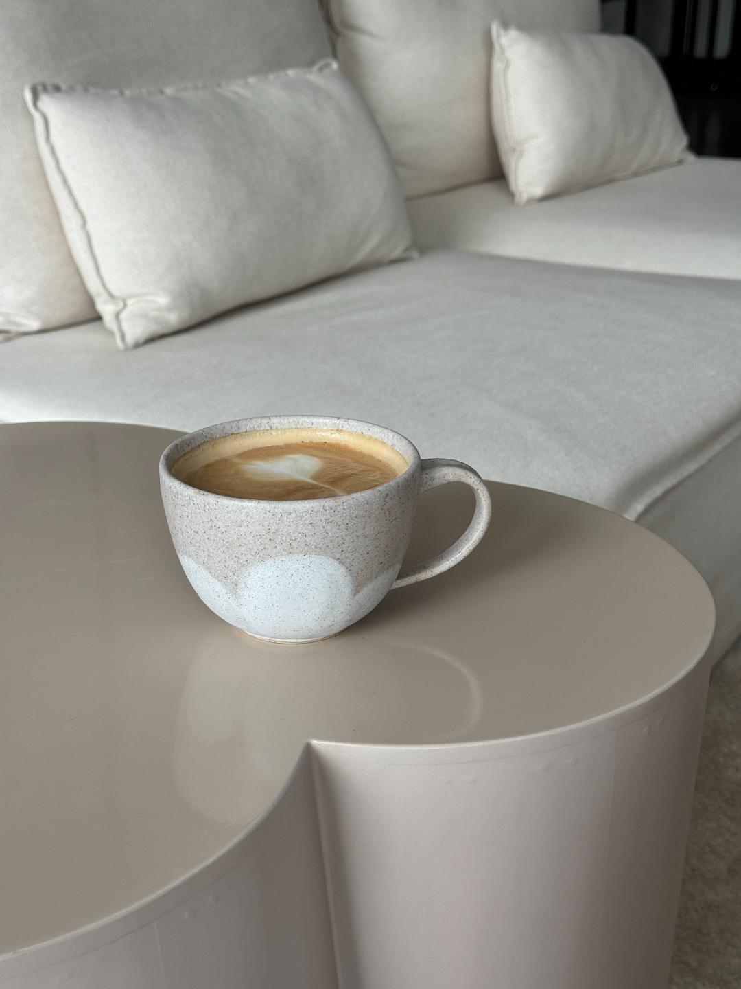 Gift set - Rada Keraamika coffee cup & KOKOMO cofee beans, Kinkekomplekt emadepäevaks - Rada Keraamika tass & KOKOMO kohvioad