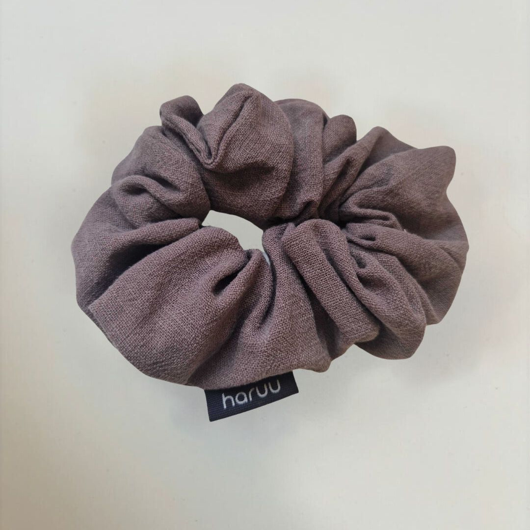Haruu linen scrunchie, Haruu linane patsikumm, smoky brown, suitsune pruun