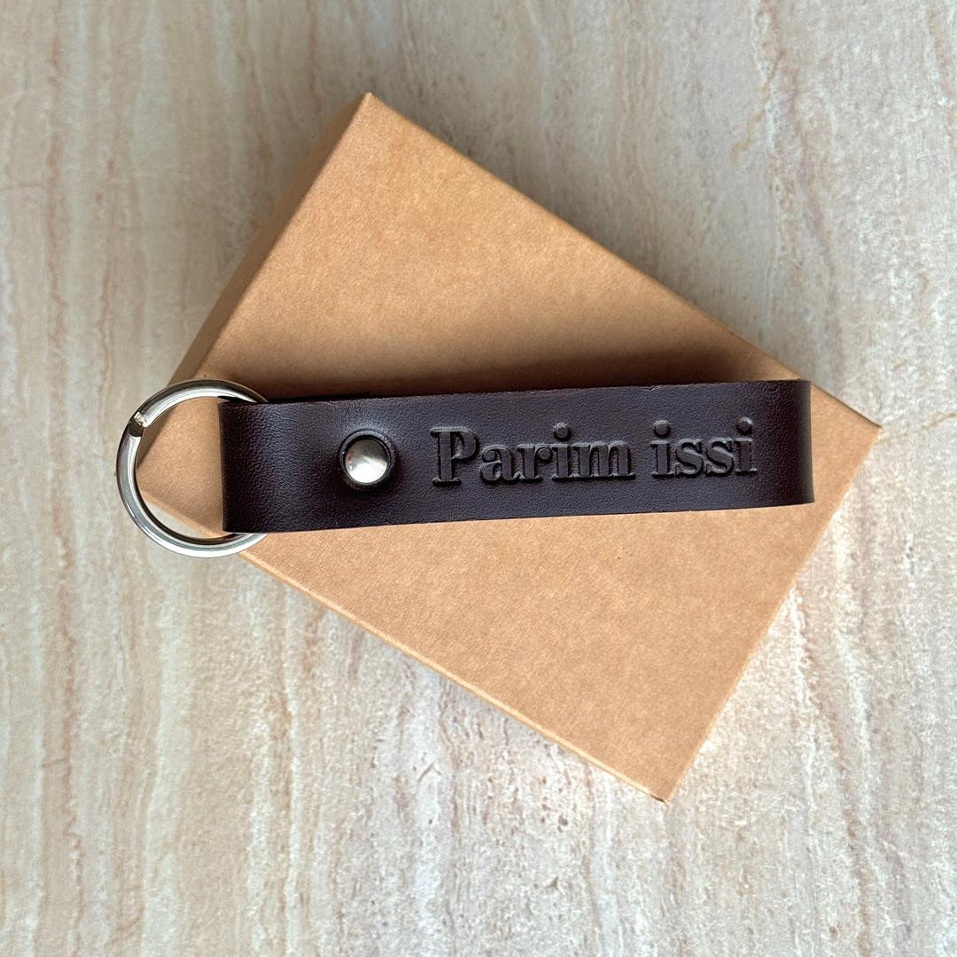 Babyluv Studio keyring parim issi, Babyluv Studio isadepäevakingitus nahast võtmehoidja kirjaga parim issi, tumepruun