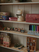 Konges Sløjd cat lamp, Konges Sløjd kassikujuline laualamp, lamp lastetuppa