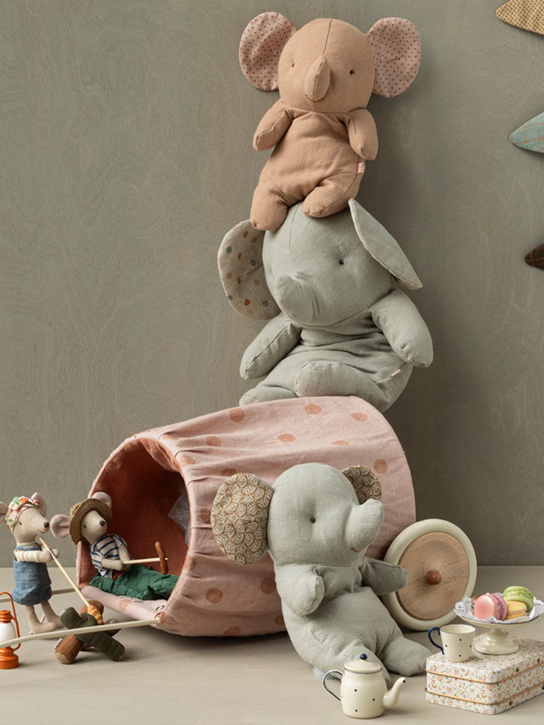 Maileg safari friends small elephant iron grey, Maileg safariloomad, väike elevant