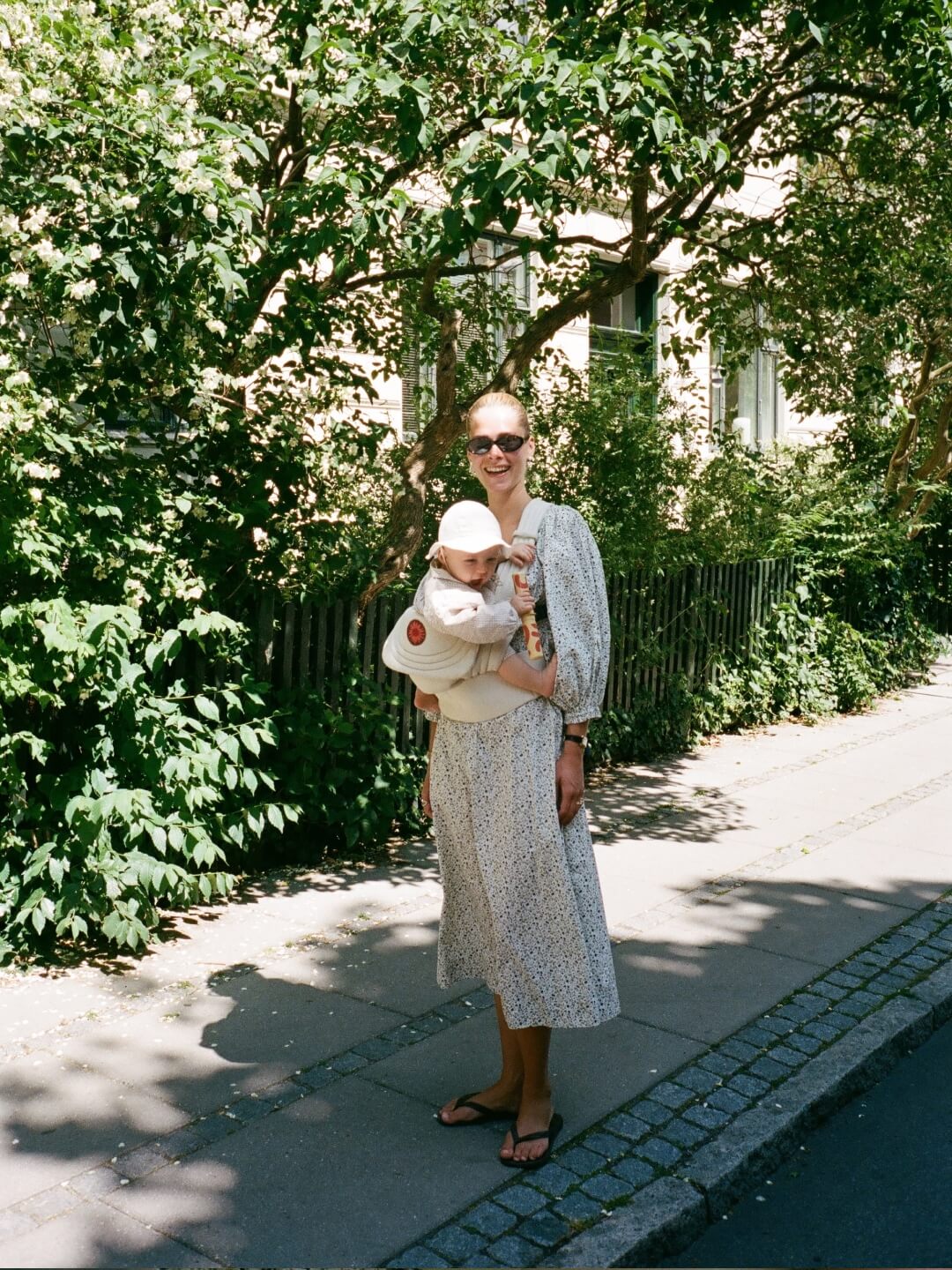 Moova baby carrier, Moova beebi kandekott, kõhukott, beebikandmine, beebikandmisvahendid, all-groups