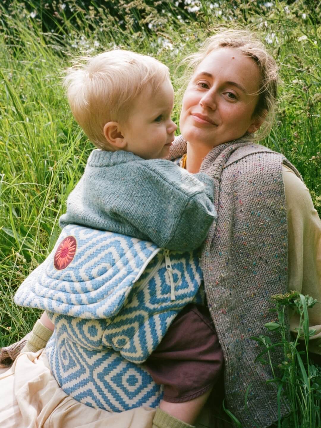 Moova baby carrier, Moova beebi kandekott, kõhukott, beebikandmine, beebikandmisvahendid, all-groups