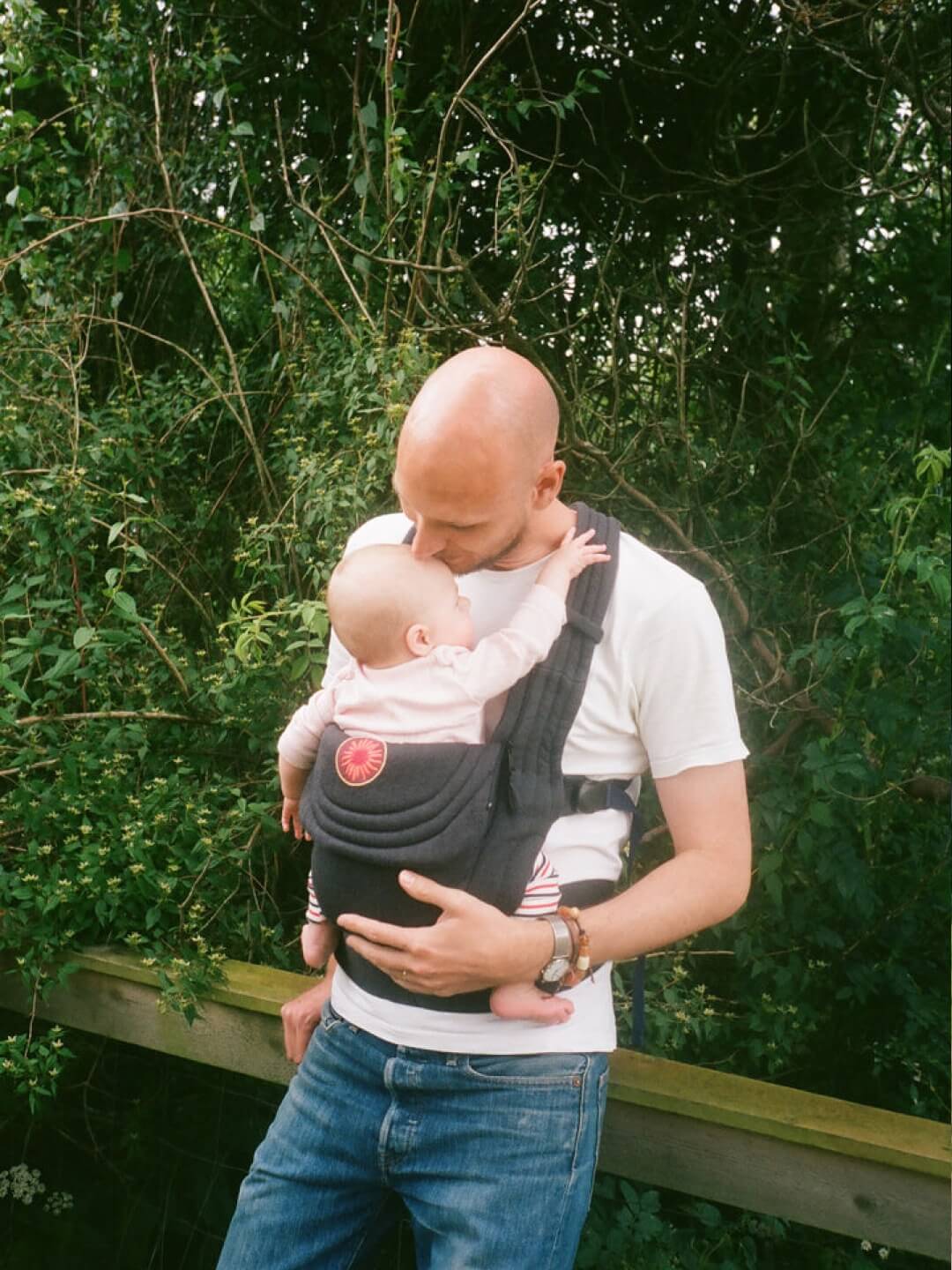 Moova baby carrier, Moova beebi kandekott, kõhukott, beebikandmine, beebikandmisvahendid, all-groups