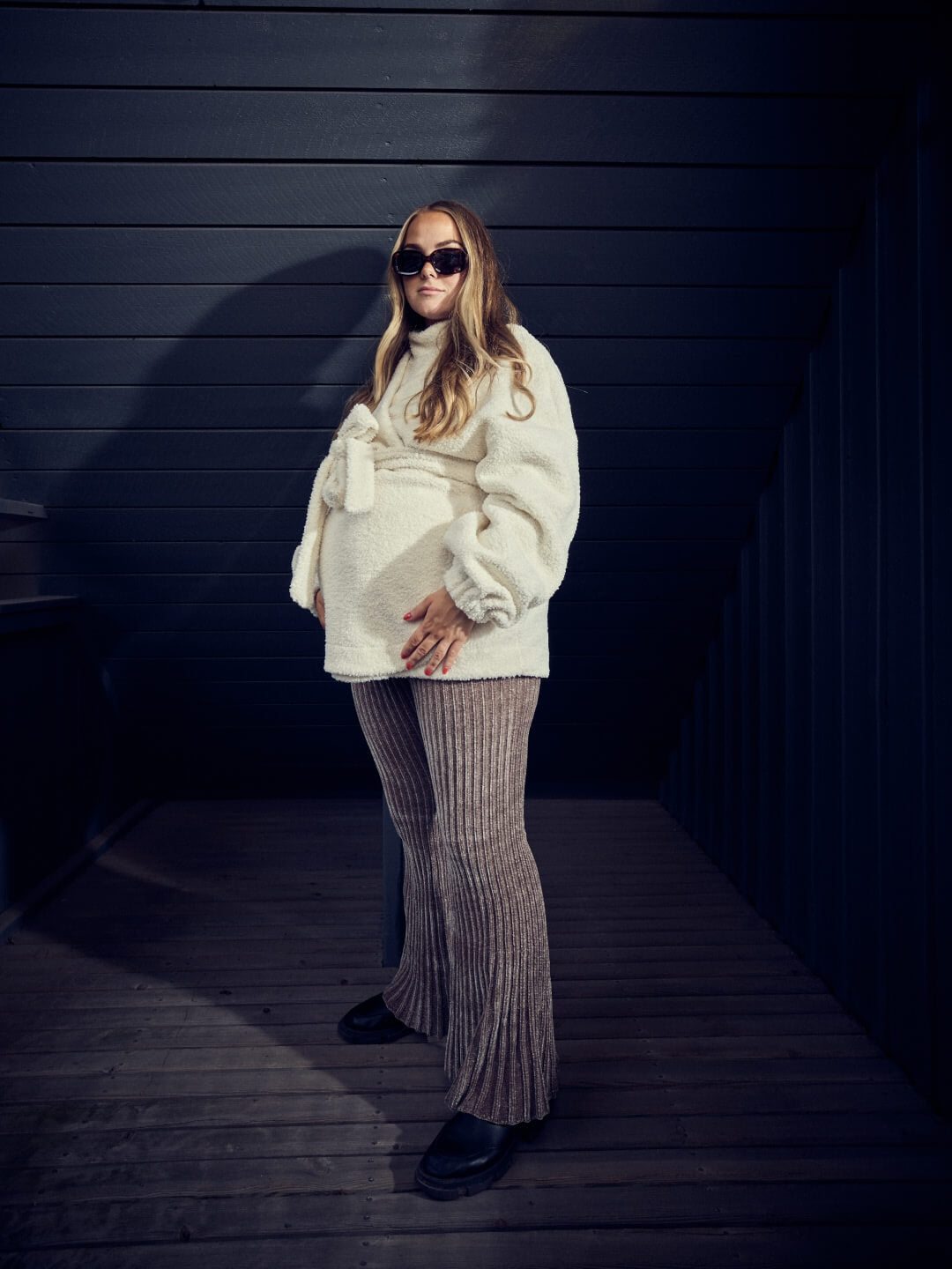 Najell carrying jacket, Najell lapsekandmisjakk, lapsekandmisjope, teddy white, all-groups