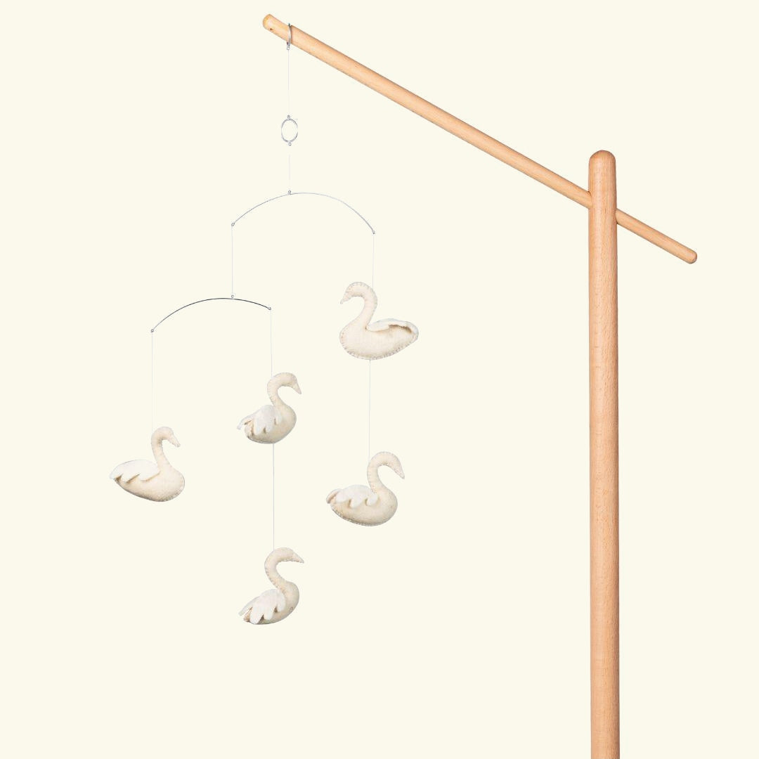 Quax baby mobile for wooden stand, Quax voodikarussell, riputatavad mänguasjad voodi või hälli kohale, swans luiged