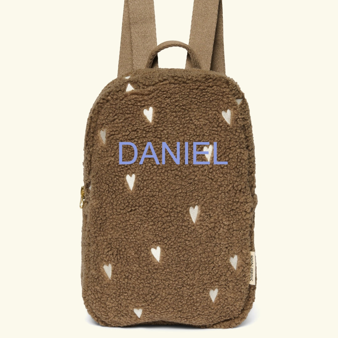 Studio Noos personalized backpack brown hearts, Studio Noos nimeline seljakott tikitud nimega Brown südametega