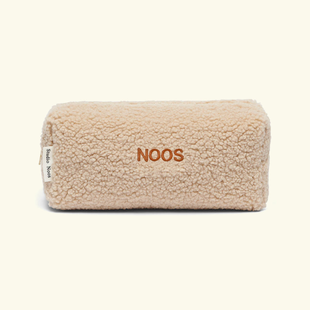 Studio Noos Personalized Pouch ecru embroidery burned orange, kosmeetikakott nimeline peronaliseeritud värvis Ecru tikand burned orange
