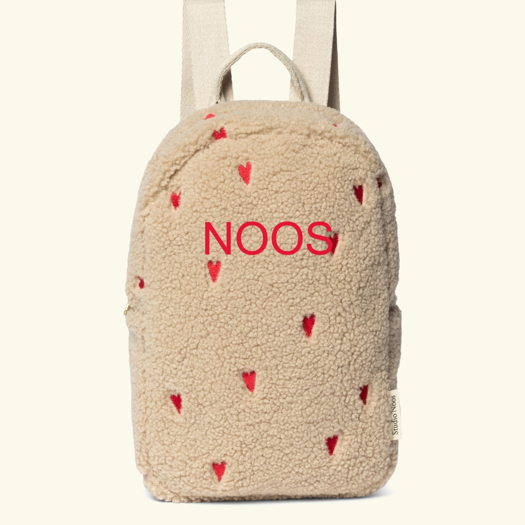 Studio Noos teddy hearts packpack Ecru, Studio Noos teddy kangast südametega seljakott lastele, red embroidery