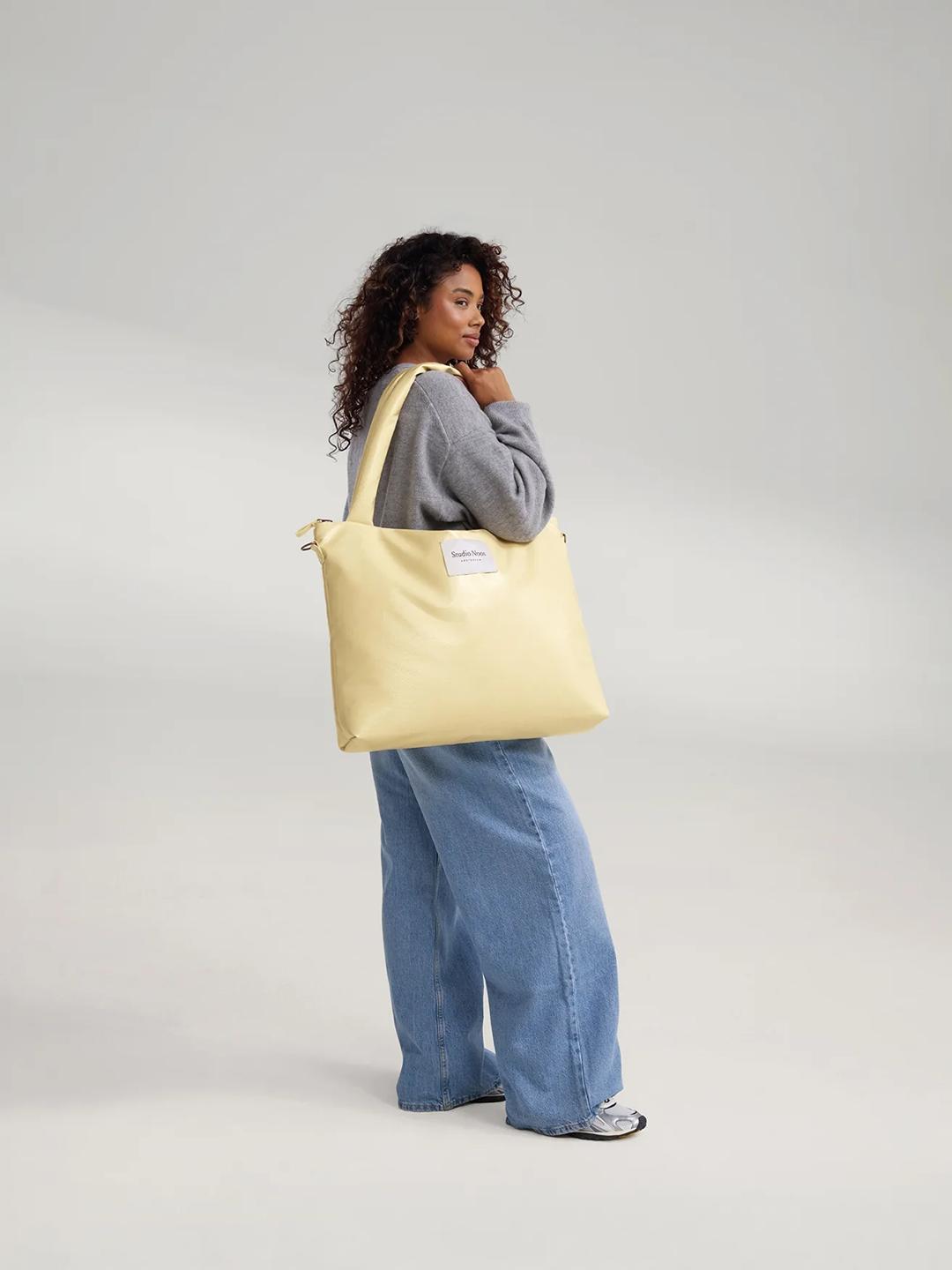 Studio Noos vegan leather stroller bag, Studio Noos vegannahast mähkmekott, vankrikott, Butter yellow, all-groups