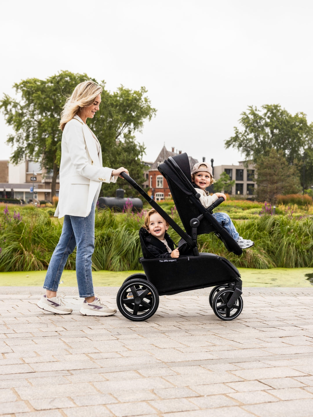 The Jiffle Wagon 6in1, The Jiffle Wagon 6in1 vankrikomplekt - lapsevanker, jalutuskäru, seisulaud, hoiukorv, järelveetav käru, kahe lapse käru, all-groups