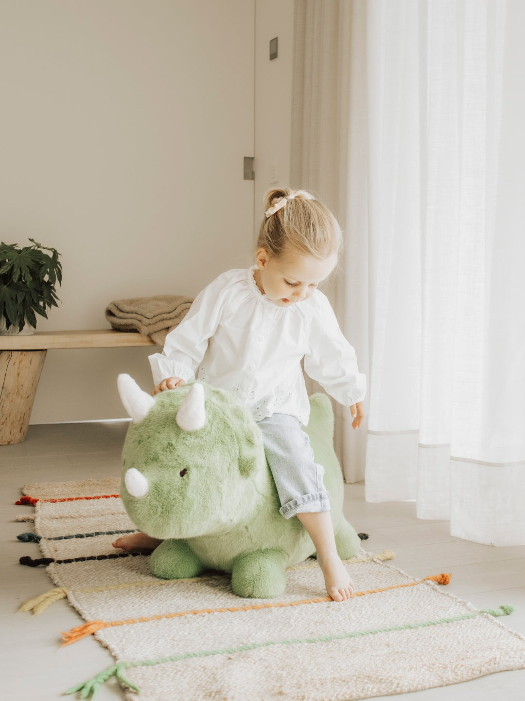 Wild&Soft Soft bouncy Dino, Wild&Soft pehme hüppeloom Dinosaurus