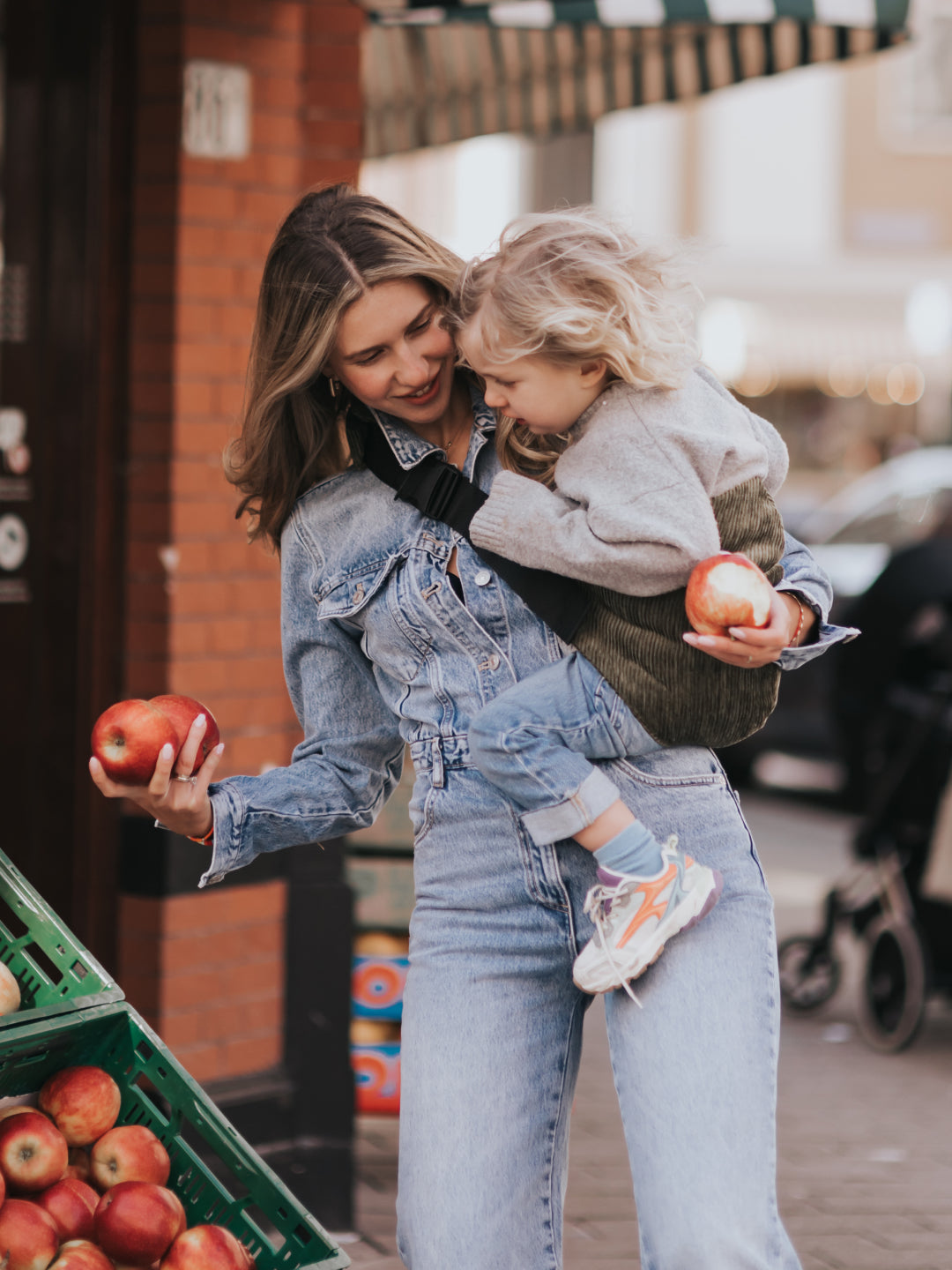 Wildride toddler carrier coudroy olive green, Wildride väikelapse kandekott olive green