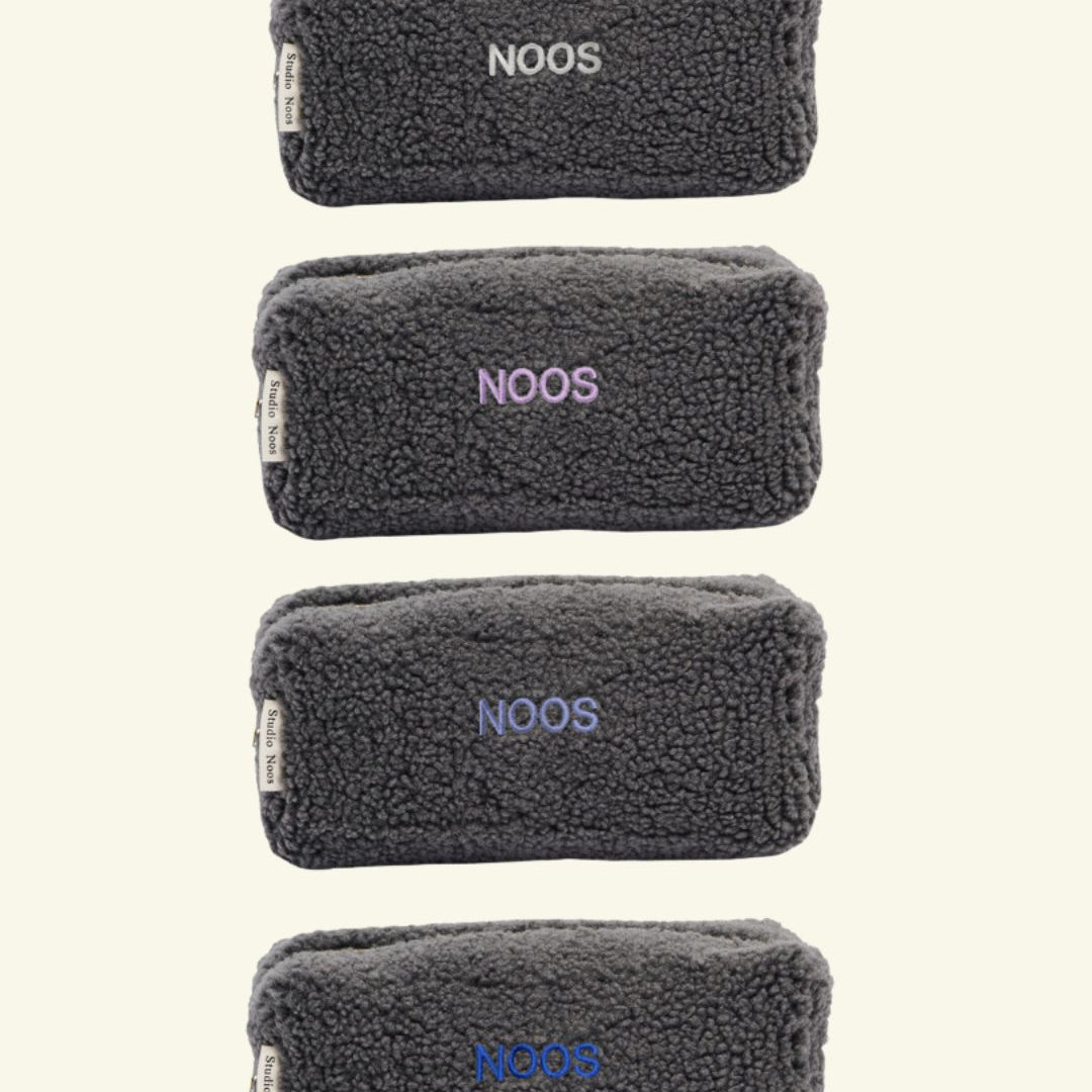 Studio Noos Personalized Pouch dark grey kosmeetikakott tumehall personaliseeritud, nimeline, erinevad tikandid