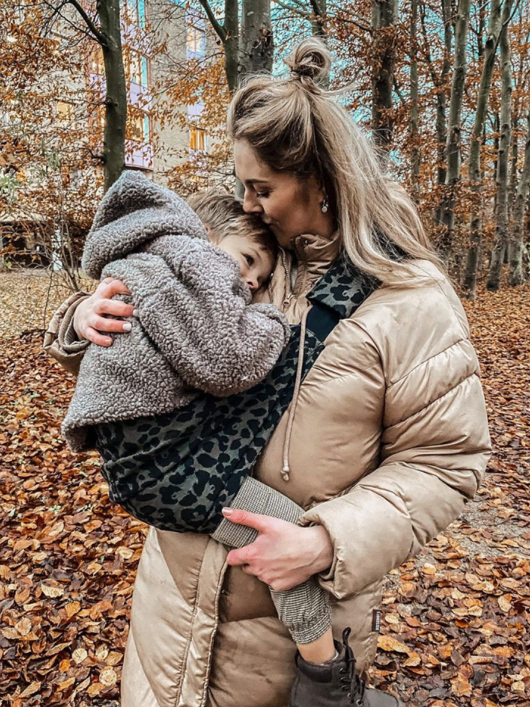 Wildride toddler carrier grey leopard, Wildride väikelapse kandekott grey leopard