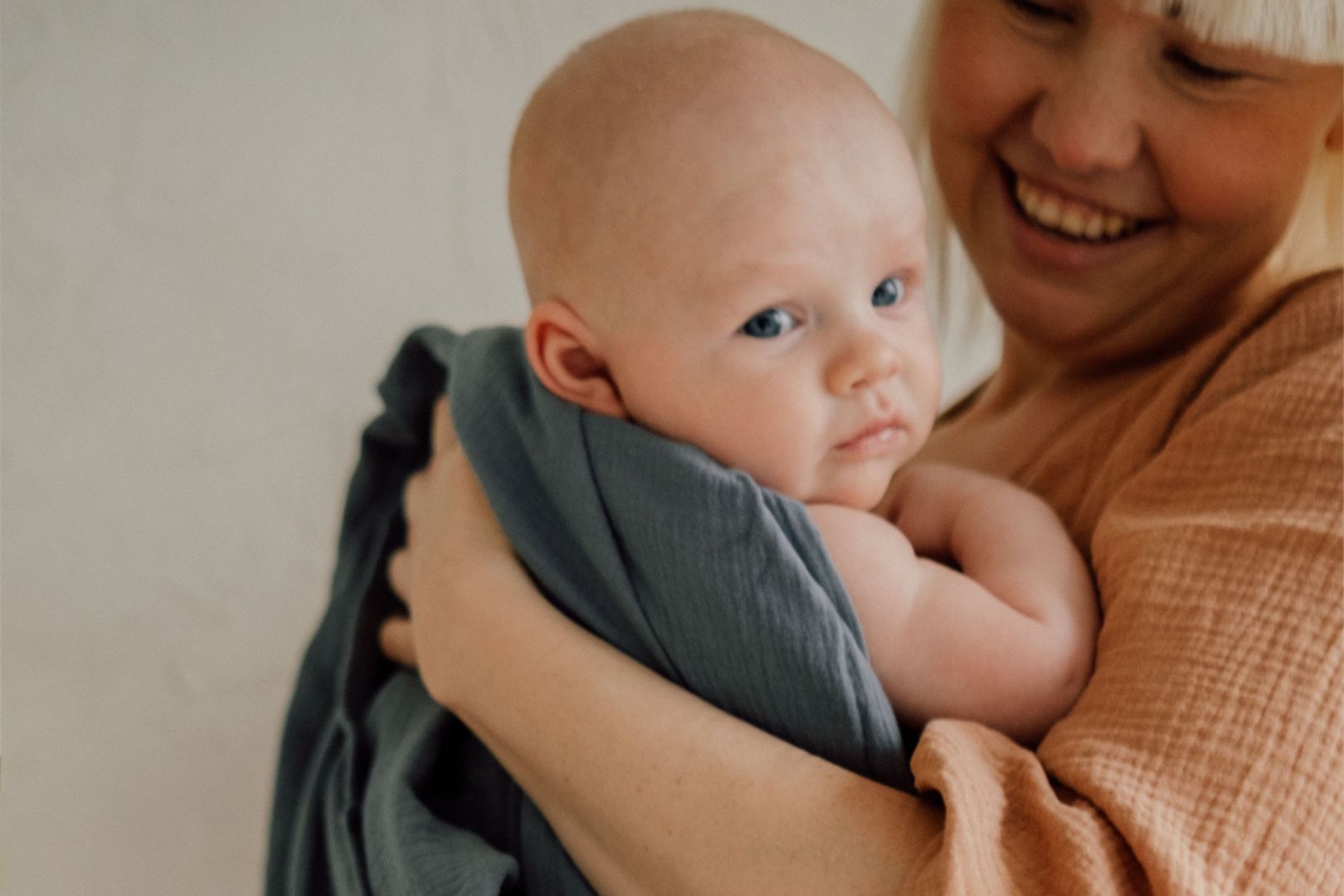 Baby and muslin baby blanket 