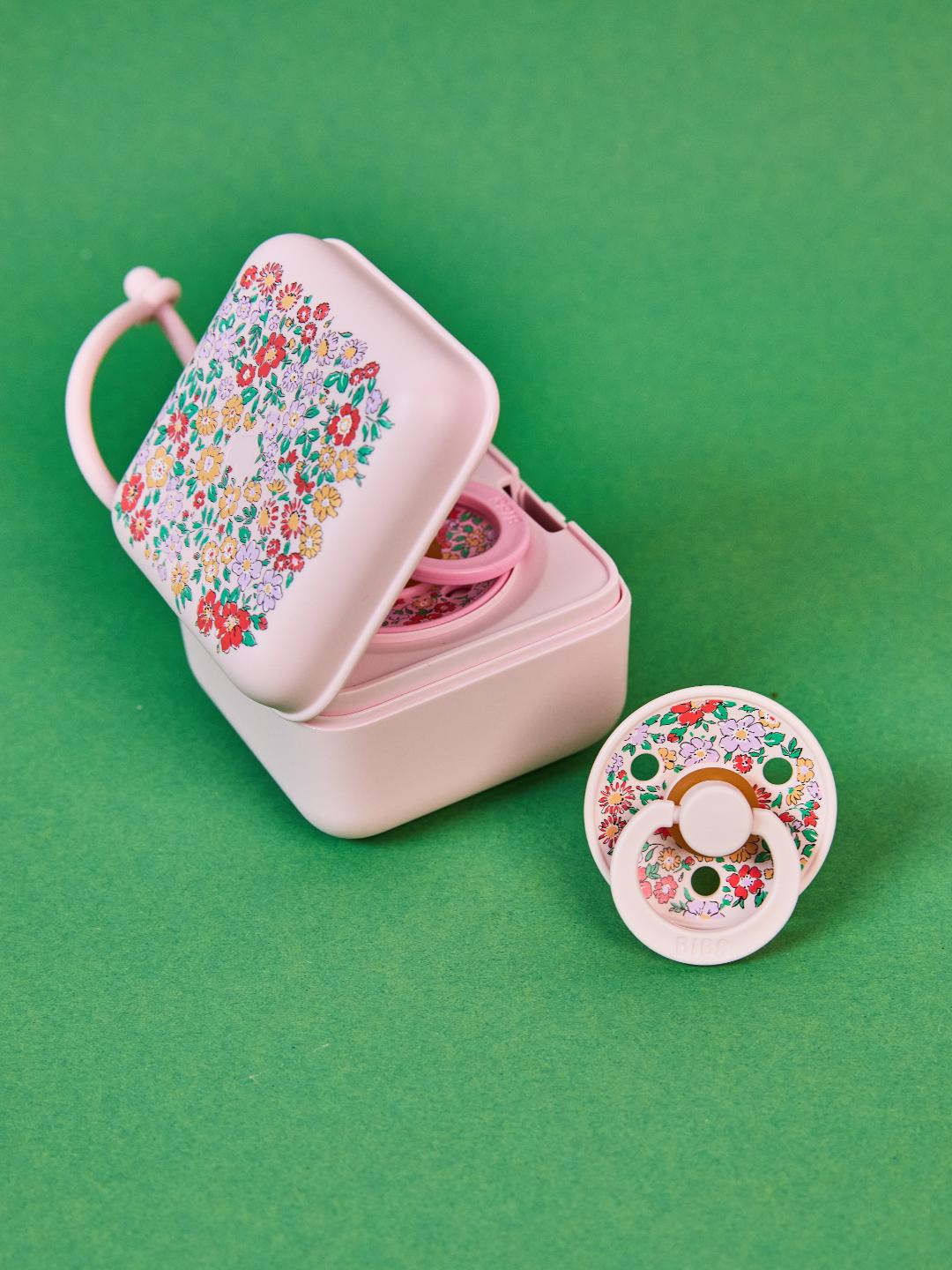 BIBS x Liberty pacifiers and pacifier box, BIBS x Liberty kollektsiooni lutid ja lutikarp, lutihoidja, all-groups