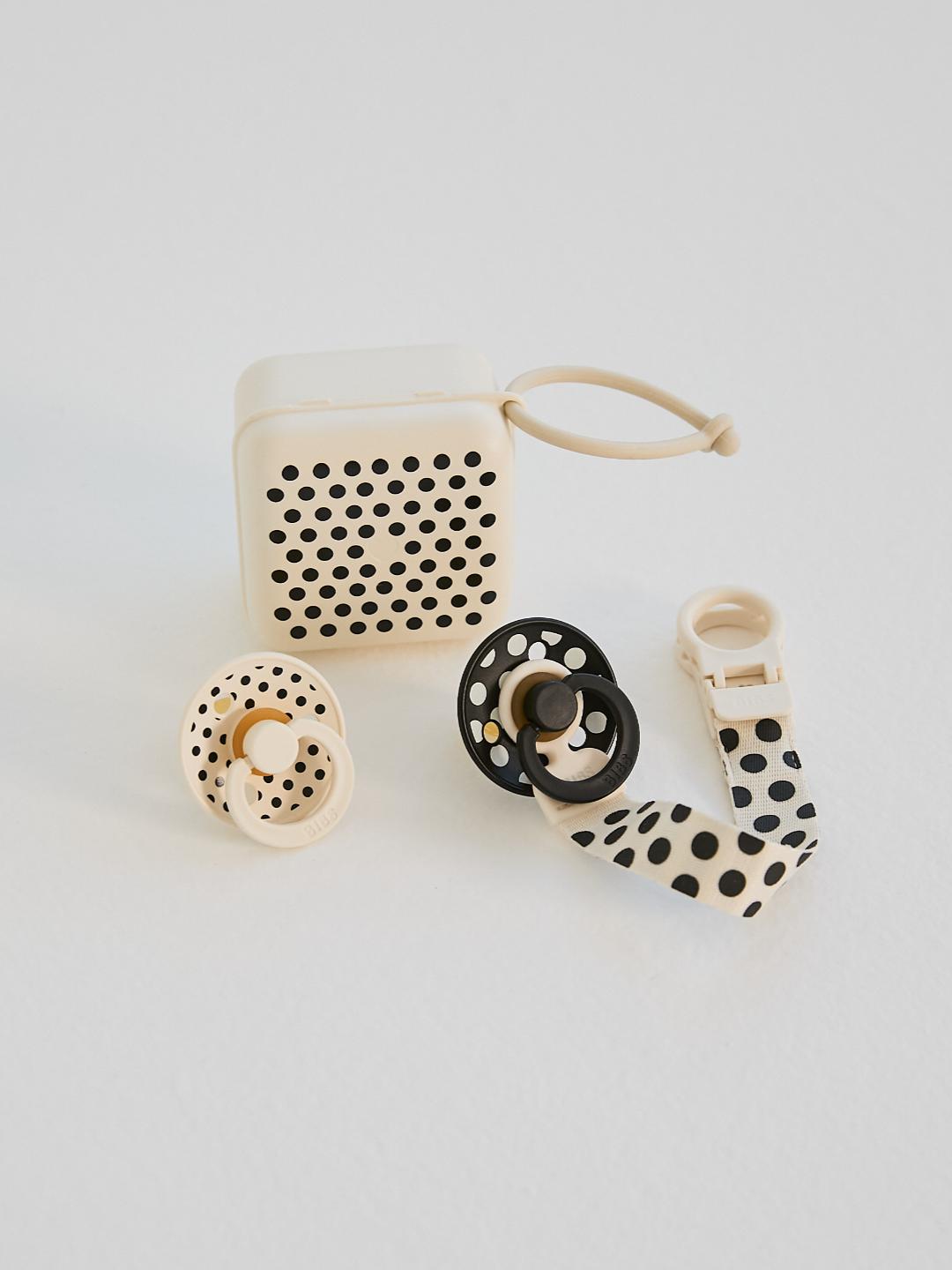 BIBS Studio Collection Colour Round Pacifiers Polka Dot, Pacifier Box, Pacifier Clip, BIBS Studio Polka Dot kollektsioon, kirsikujulised lutid, lutikarp, lutikett, all-groups