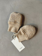Babyluv Studio merino wool baby mittens, Babyluv Studio meriinovillased beebikindad
