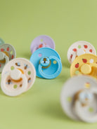BIBS Studio Collection Colour Round Pacifiers, Urban Garden, Bumblebee Mushroom Mix, BIBS Studio Collection Colour Round kirsikujulised lutid, linnaaed, all-groups