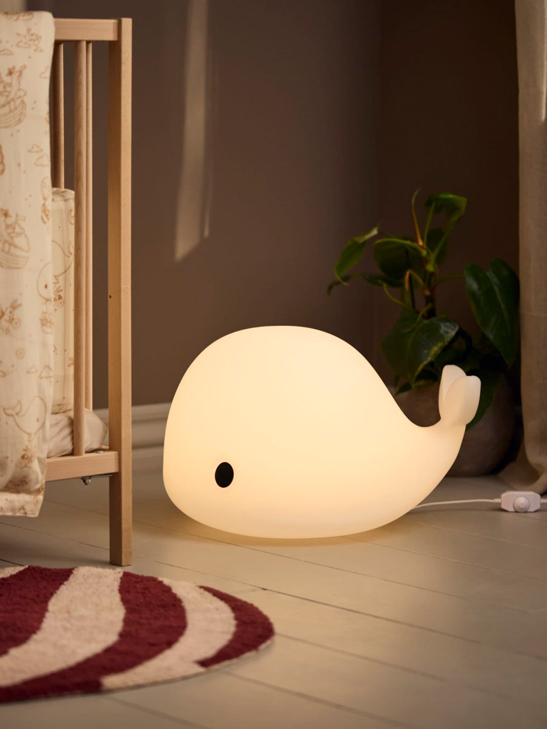 Filibabba LED floor light - Christian the Whale, Filibabba LED põrandalamp, öölamp vaal 60 cm