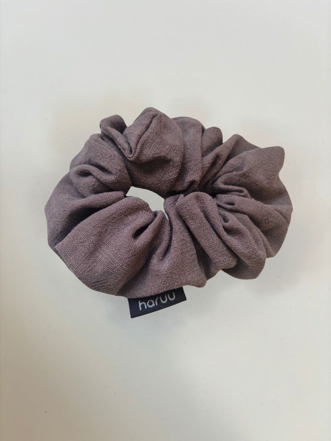 Haruu linen scrunchie, Haruu linane patsikumm, smoky brown, suitsune pruun