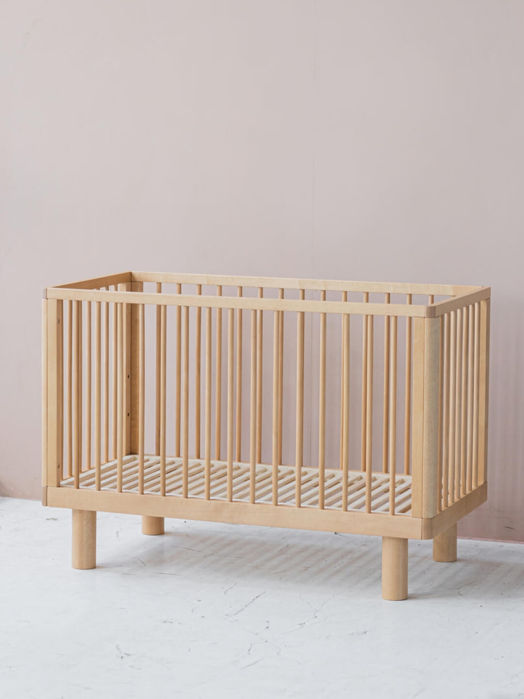 【新品未使用】NMMｘASHIMOCRAFTS LITTLE COT CKBK Karl & Fric Nox Cot + Conversion Rail - Natural Wood – Babyluv