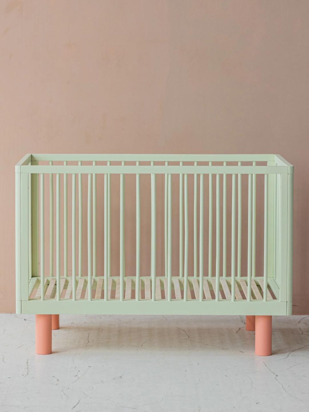 Karl & Fric Nox Cot - Blue, Karl & Fric beebivoodi, võrevoodi, beebi võrevoodi, Pistachio & Pink