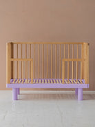 Karl & Fric Nox Cot in natural wood and lavender, Karl & Frix beebivoodi, võrevoodi naturaalne puit ja Lavendel