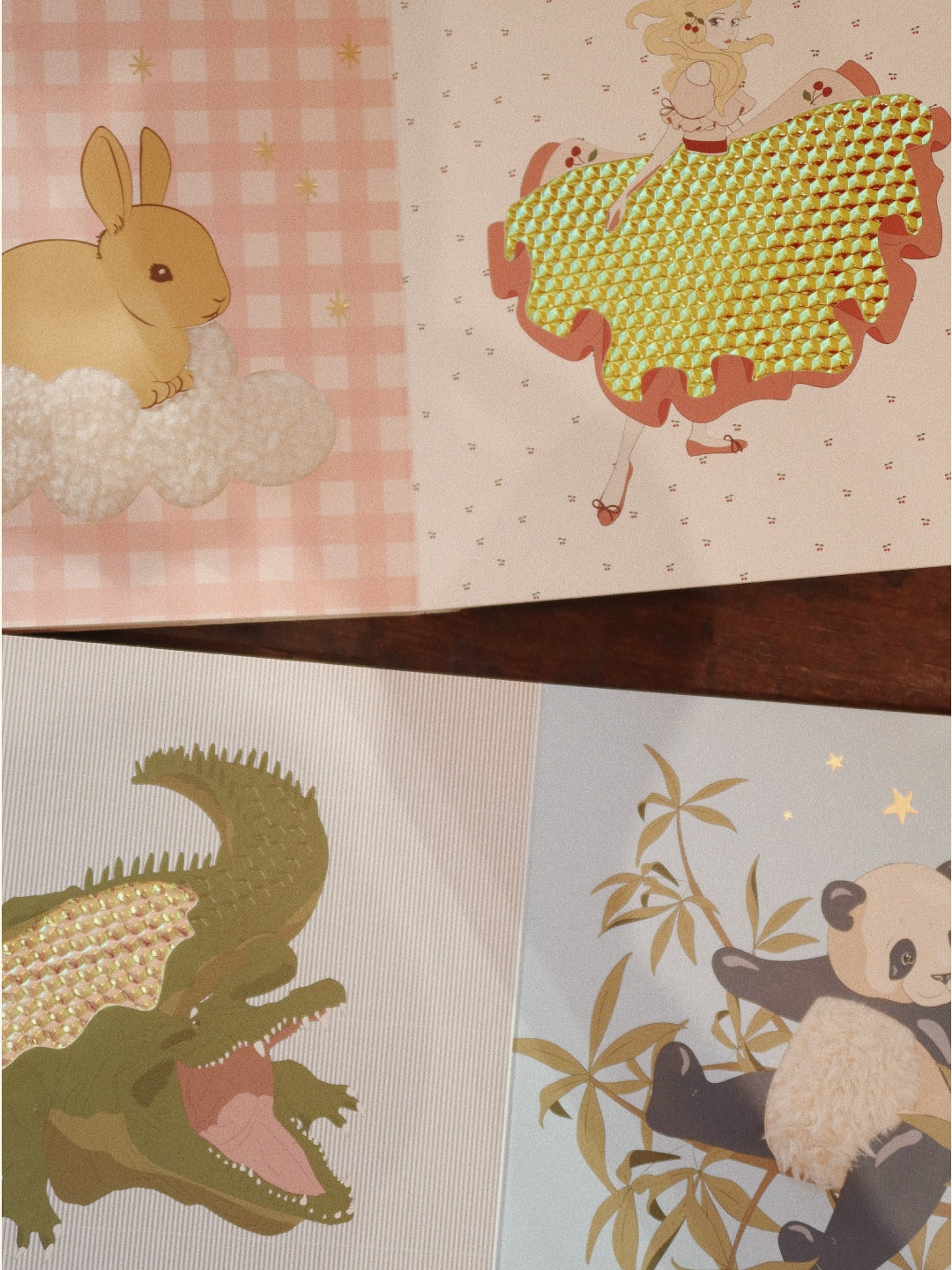 Konges Slojd Touch and Feel Book Unicorn, Konges Slojd katsu ja tunneta beebiraamat Ükssarvik