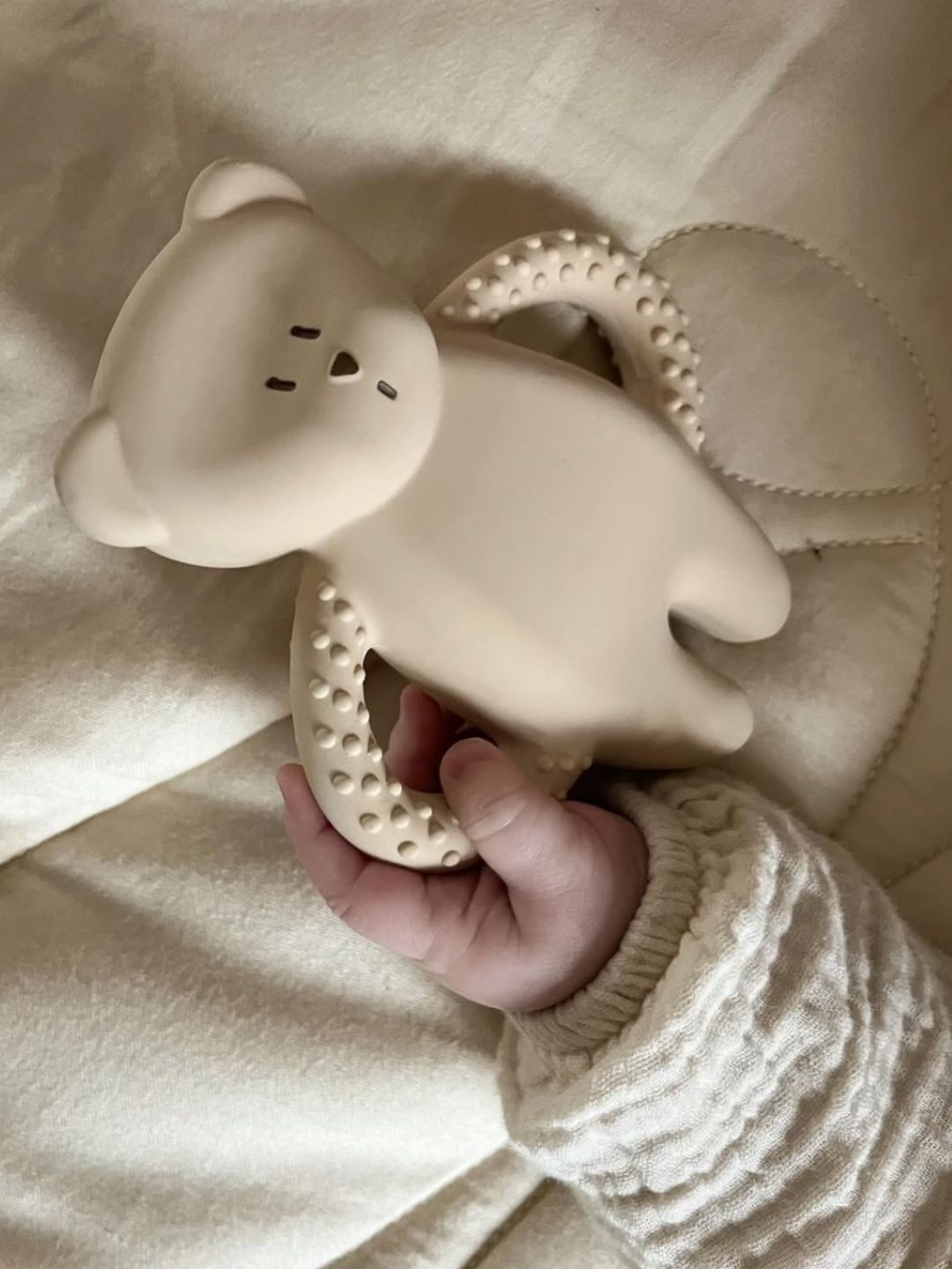 Moonie natural rubber teether, Moonie looduslikust kummist närimislelu, närimisrõngas, all-groups