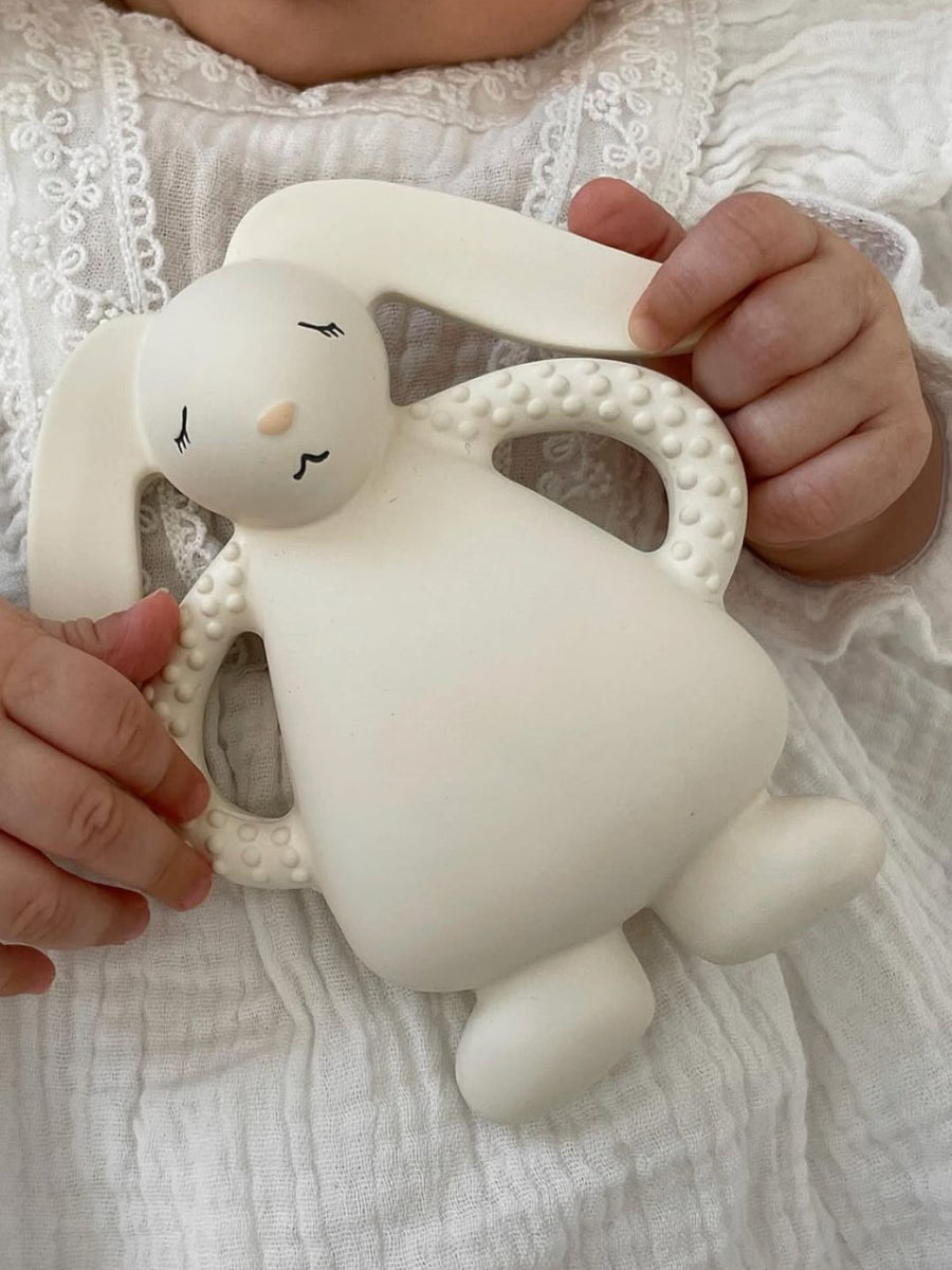 Moonie Natural Rubber Teether Bunny – Babyluv