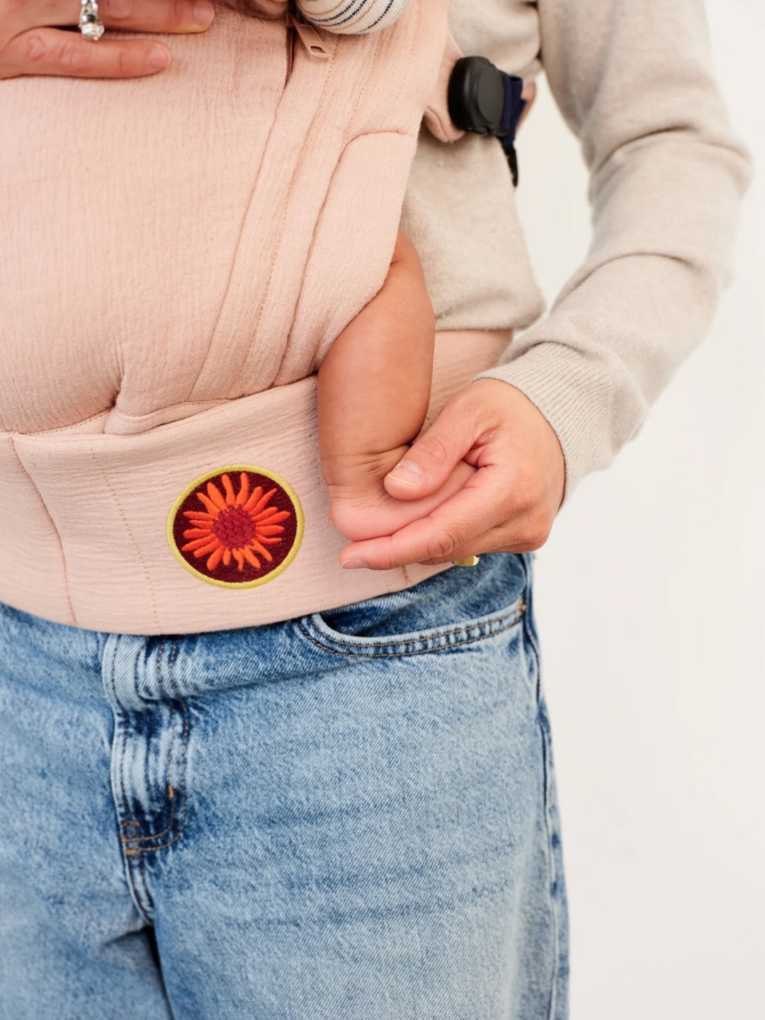 Moova baby carrier, Moova beebi kandekott, kõhukott, beebikandmine, beebikandmisvahendid, all-groups