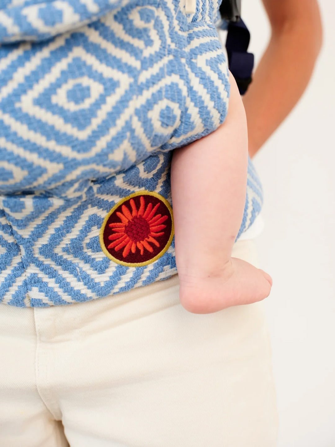 Moova baby carrier, Moova beebi kandekott, kõhukott, beebikandmine, beebikandmisvahendid, all-groups