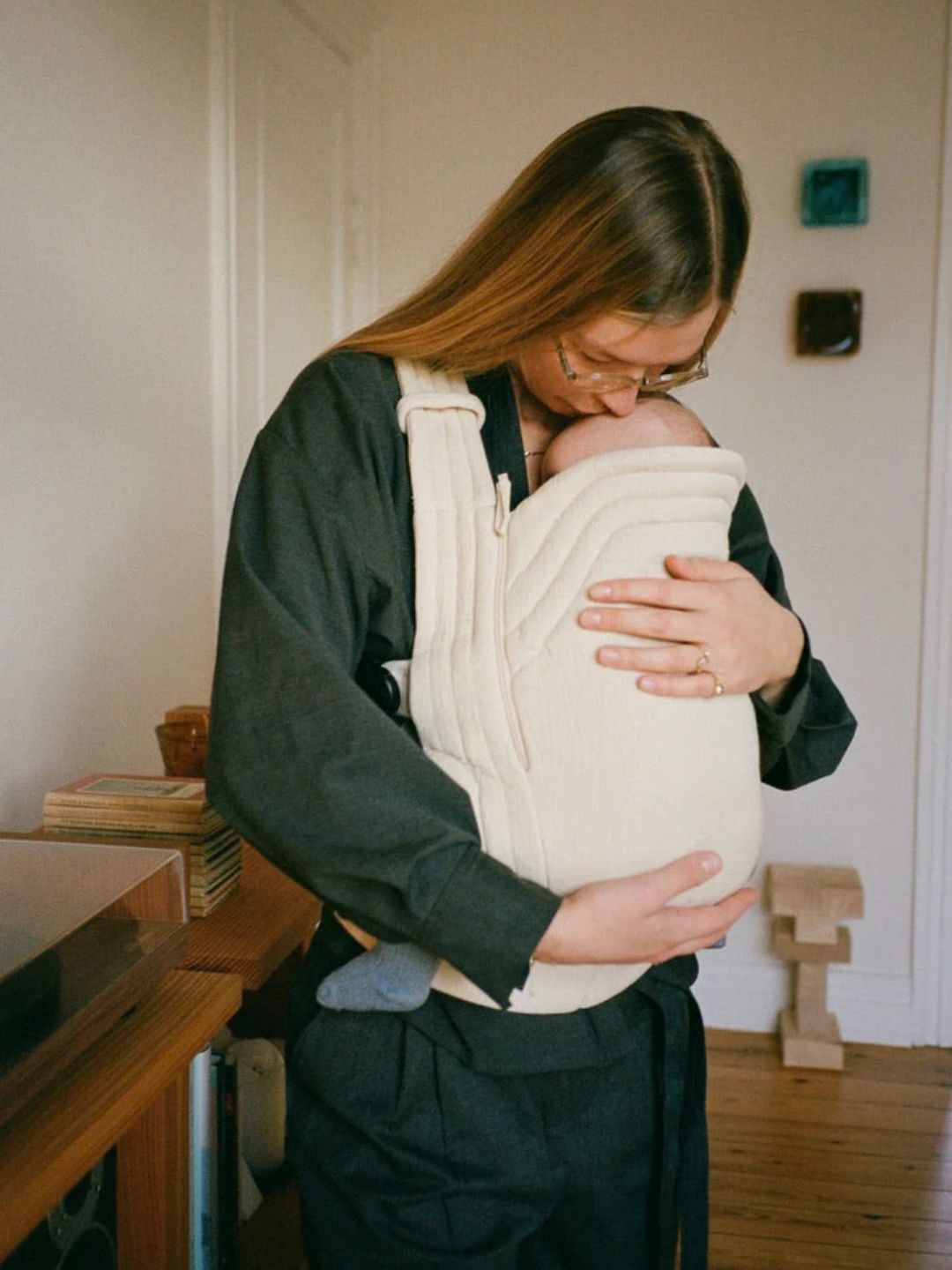 Moova baby carrier, Moova beebi kandekott, kõhukott, beebikandmine, beebikandmisvahendid, all-groups