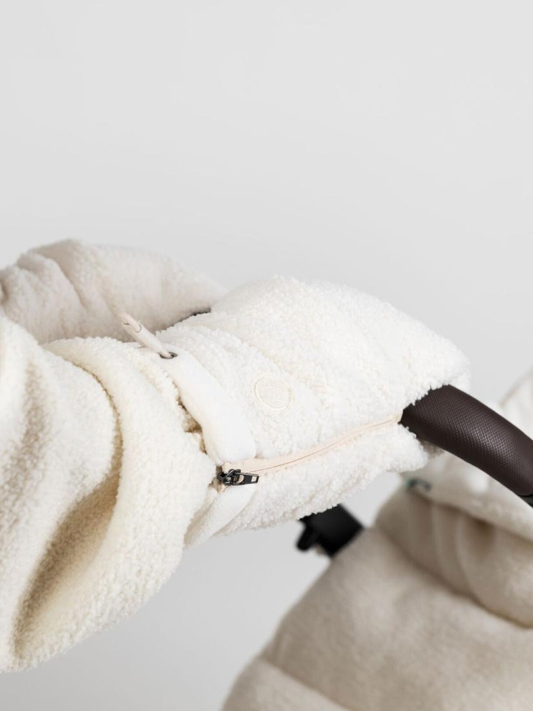 Najell Stroller Gloves, Najell vankrikindad, Teddy White, all-groups