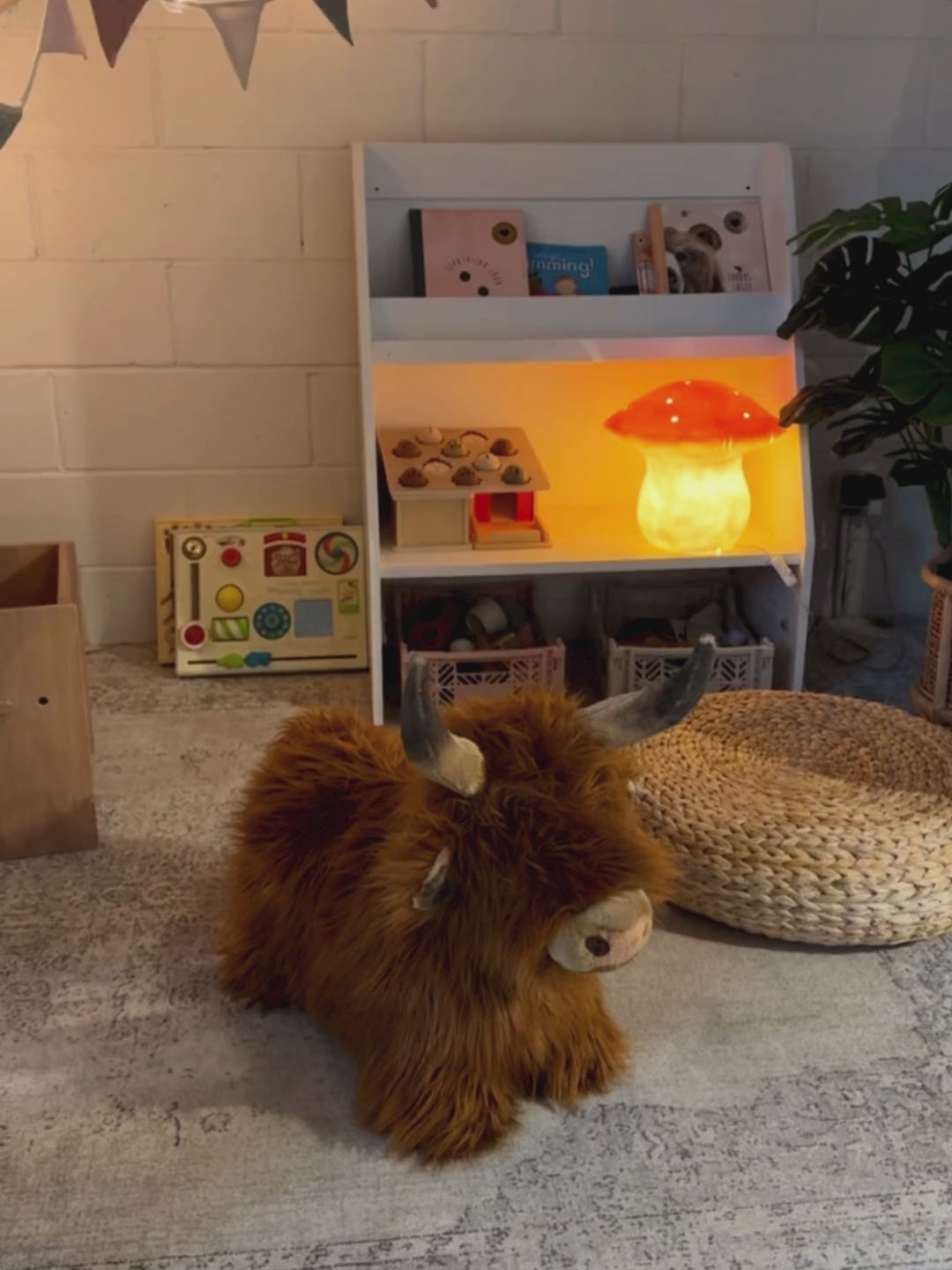 Wild&Soft Soft bouncy Highland Cow, Wild&Soft pehme hüppeloom Mägiveis