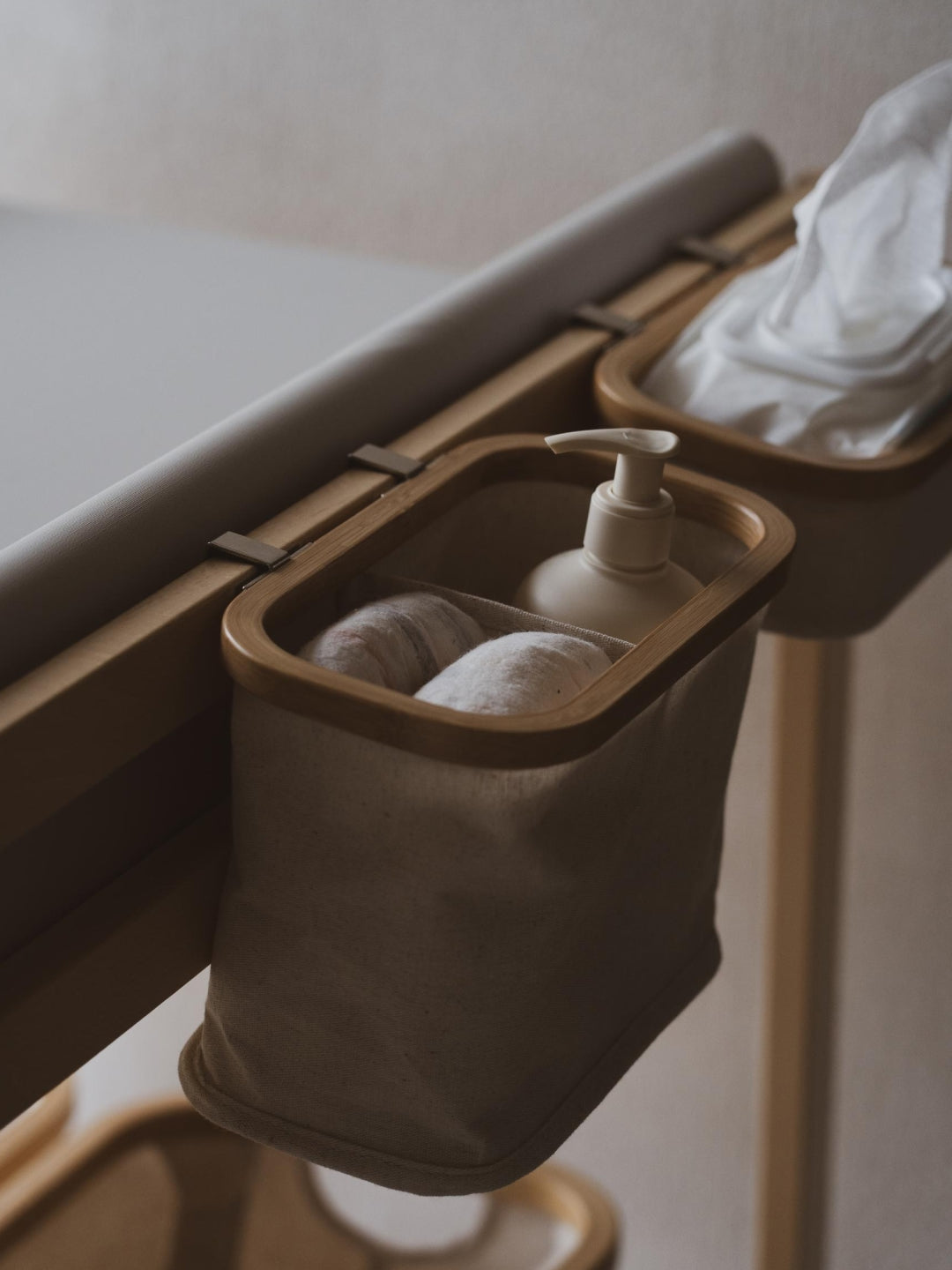 Quax hanging basket for changing table. Rippub korv mähkimislauale, all-groups