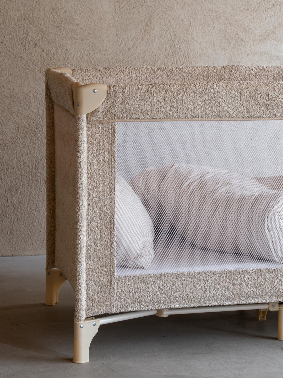 Quax travel cot boucle sheep, Quax reisivoodi boucle sheep