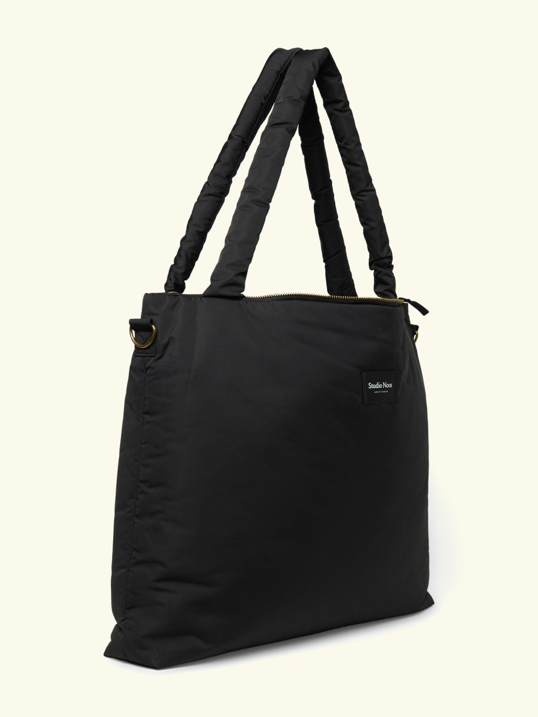 Studio Noos puffy diaper bag black, Studio Noos puffy mähkmekott must