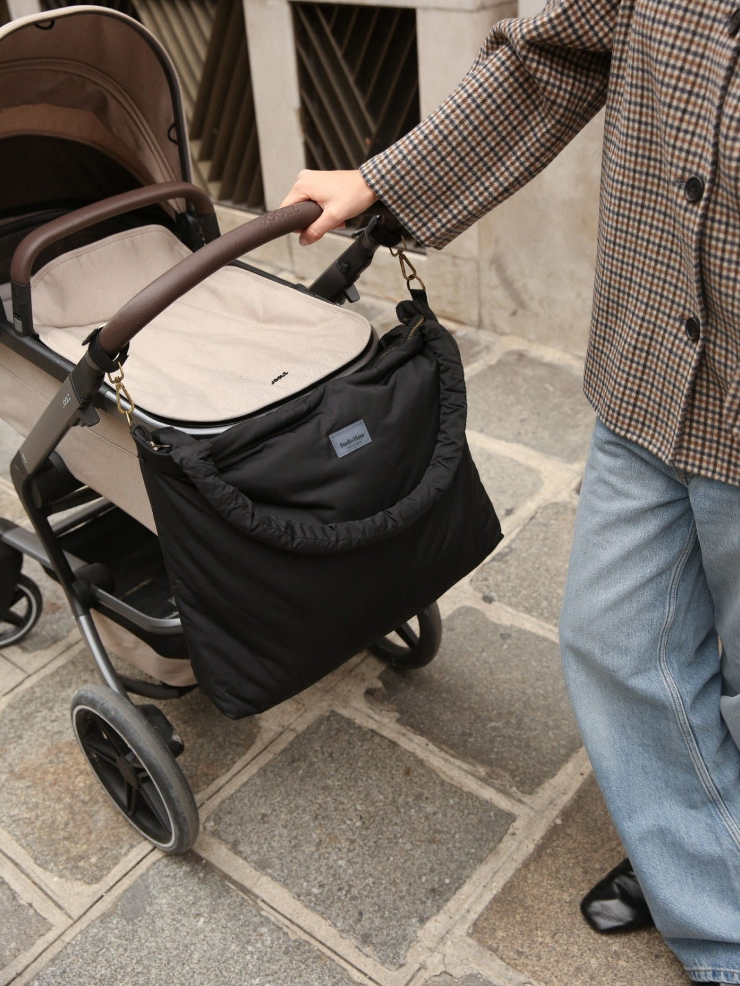 Studio Noos puffy diaper bag black, Studio Noos puffy mähkmekott must