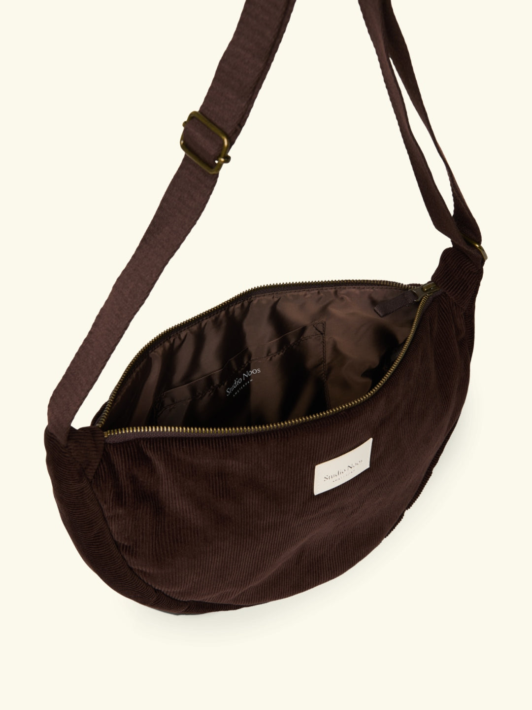 Studio Noos rib puffy fanny pack adult, dark brown, Studio Noos velvetkangast puffy fanny pack kott, tumepruun