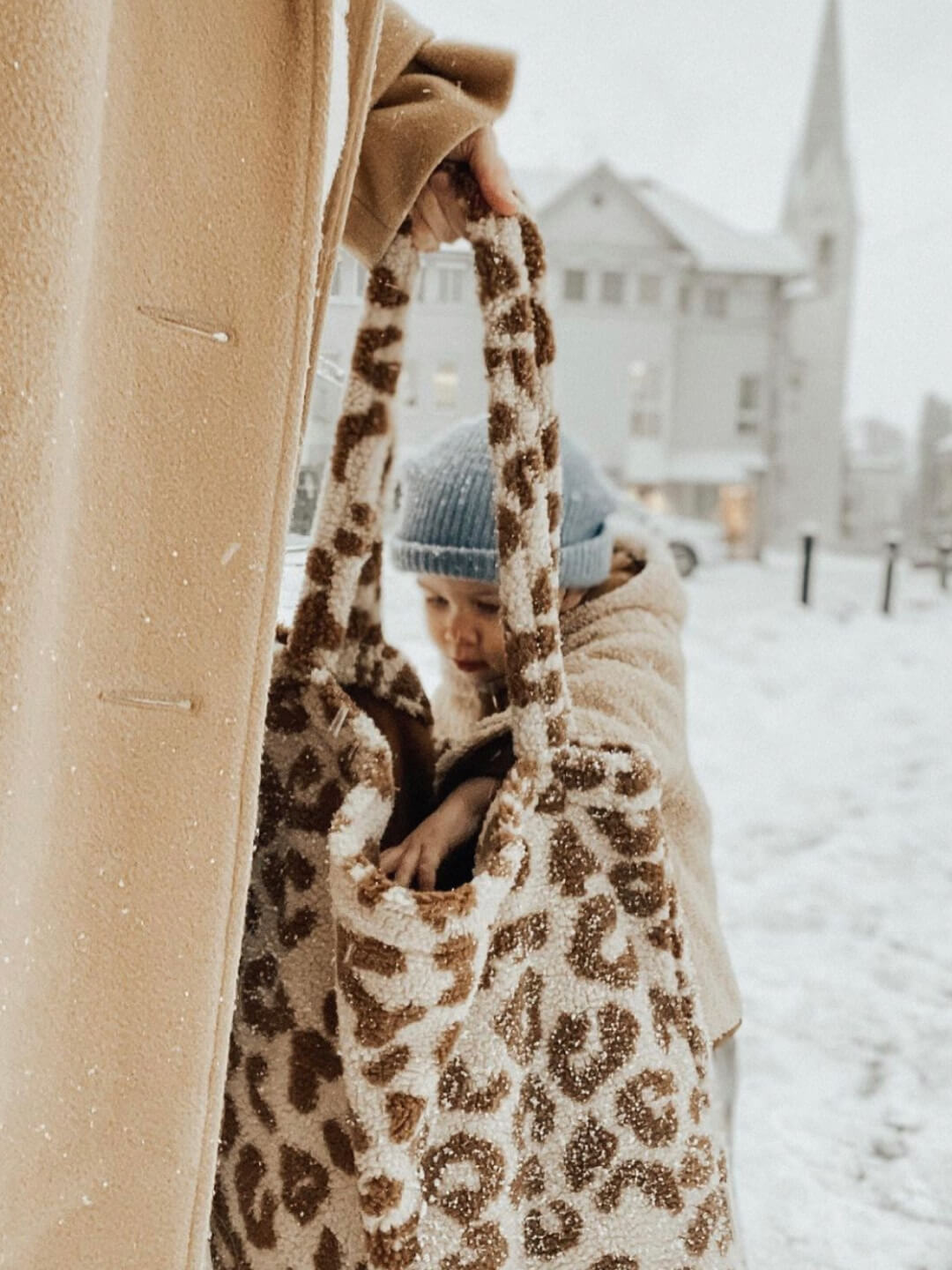 Mom’s offers Brown bag