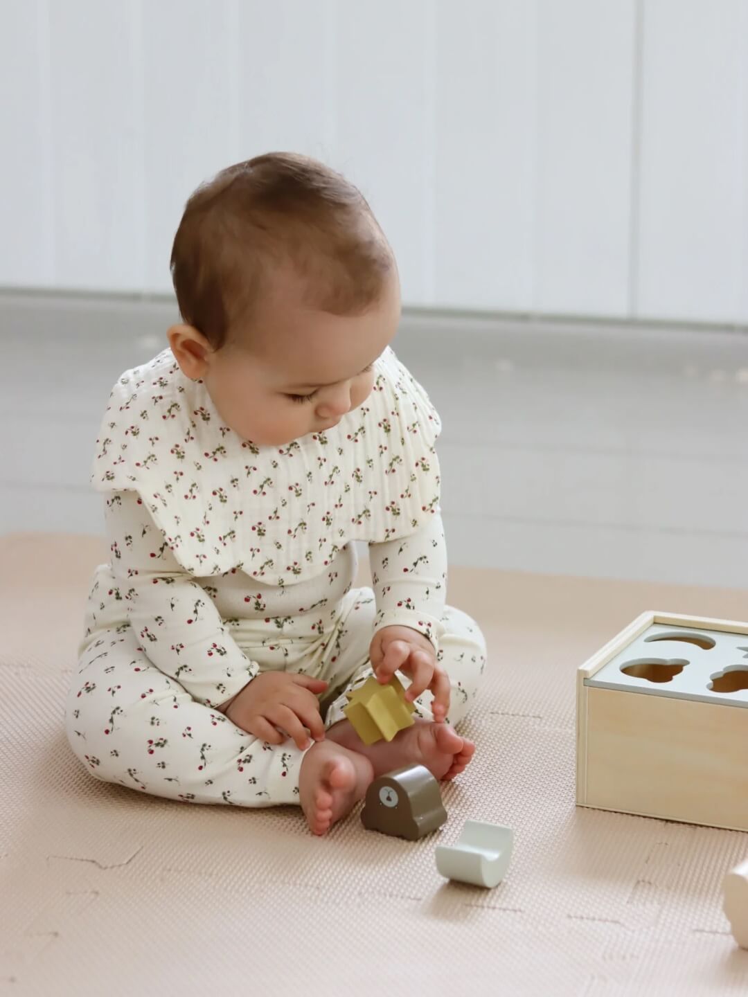 That's Mine wooden sorting cube, That's Mine puidust sorteerimiskast beebidele, sorteerimismänguasi