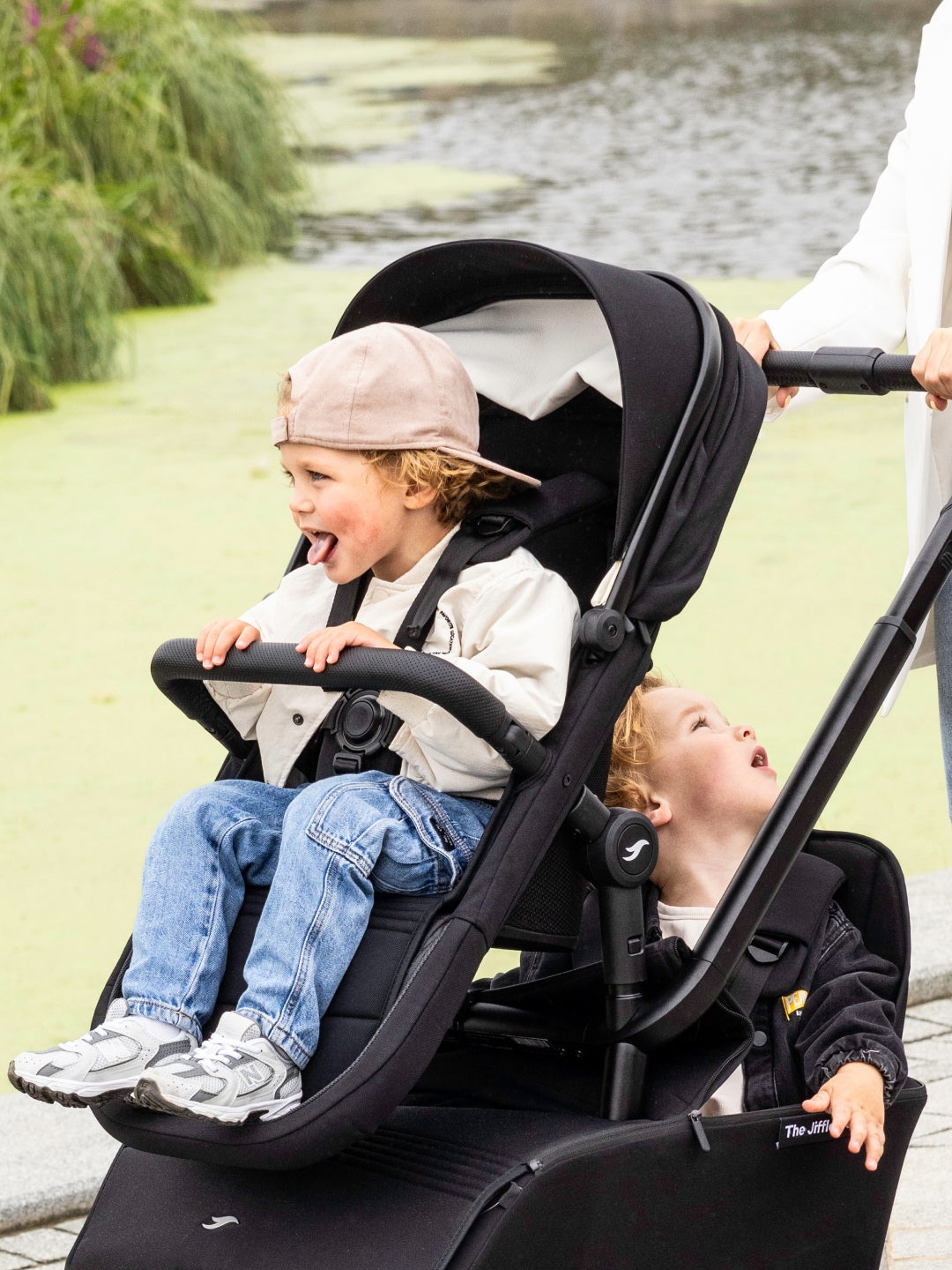 The Jiffle Wagon 6in1, The Jiffle Wagon 6in1 vankrikomplekt - lapsevanker, jalutuskäru, seisulaud, hoiukorv, järelveetav käru, kahe lapse käru, all-groups