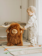 Wild&Soft Soft bouncy Highland Cow, Wild&Soft pehme hüppeloom mägiveis